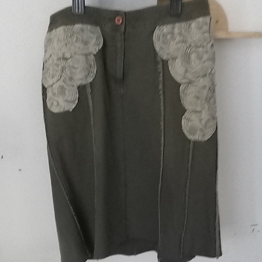 Chic Olive Skirt with Floral Lace Detail
